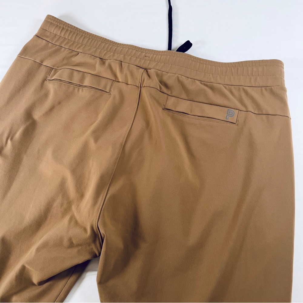 Men’s Public Rec Daymaker Tan Pants‎ Size 40x30 fit like 40x28 Athletic Nylon